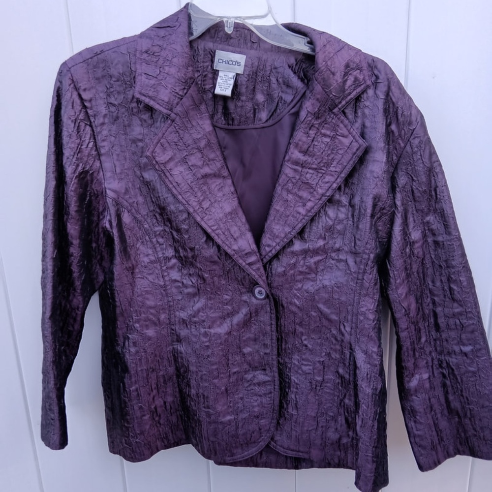 CHICO’S Jacket Blazer Plum Crinkle Material 2 Button Lined with Pockets Size 2